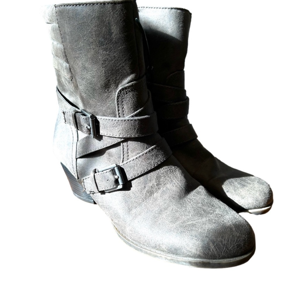 American Living Dinorah Women's Side Zip Ankle Boot Size 8.5